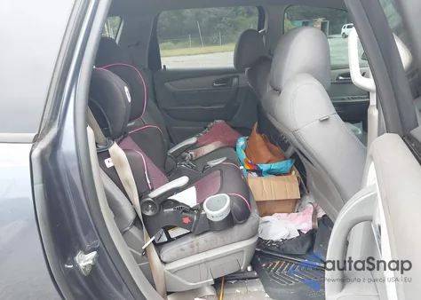 2014 Chevrolet Traverse Ls из США, поврежденный, VIN 1GNKRFED4EJ284089